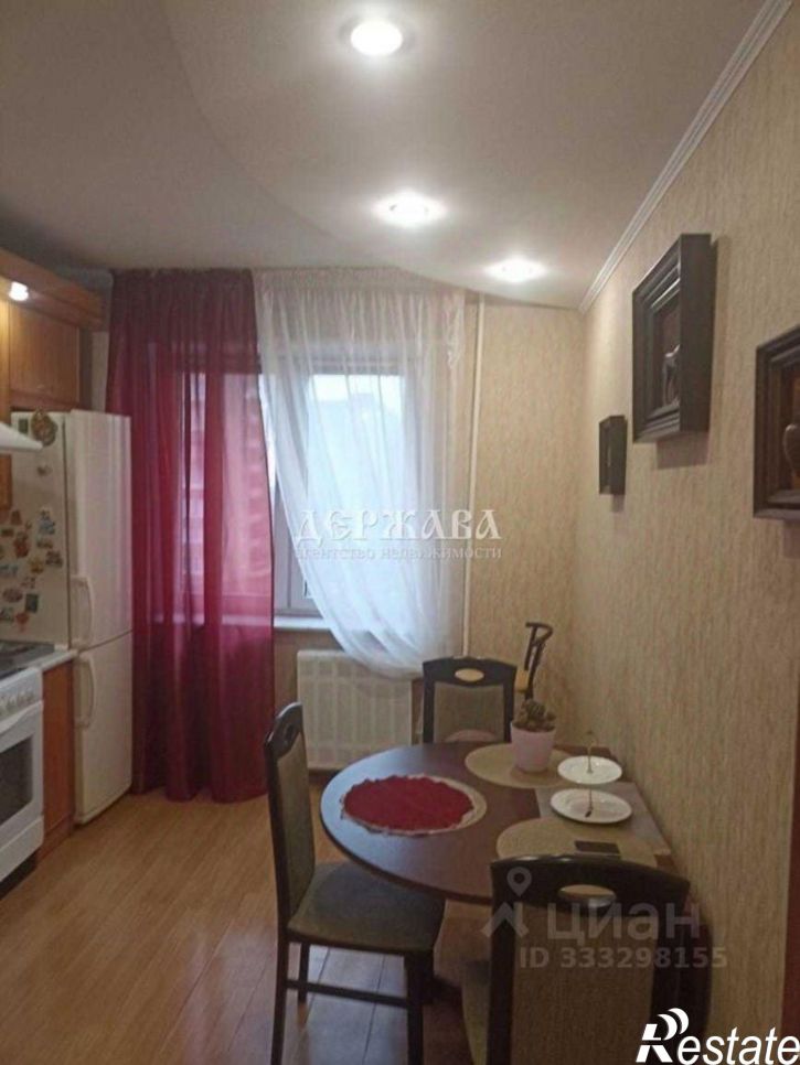 3-комн квартира мкр Королева, 11,  д. 11