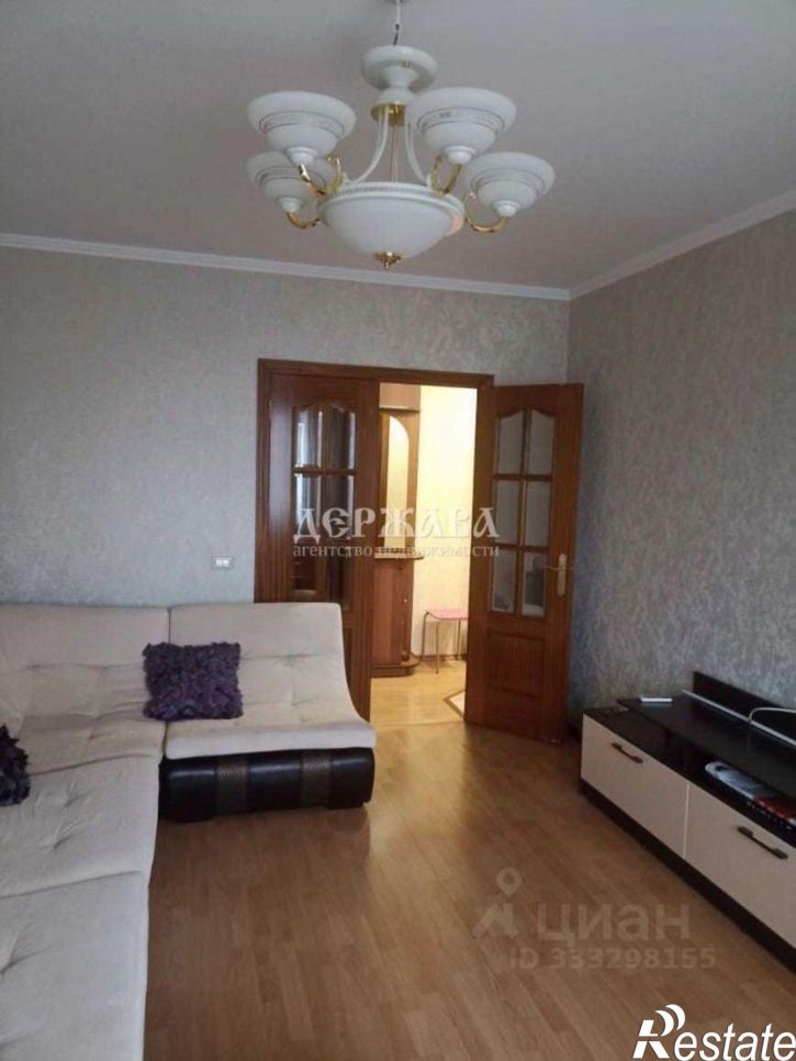 3-комн квартира мкр Королева, 11,  д. 11