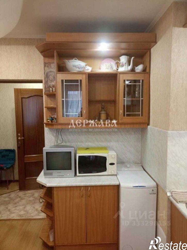 3-комн квартира мкр Королева, 11,  д. 11