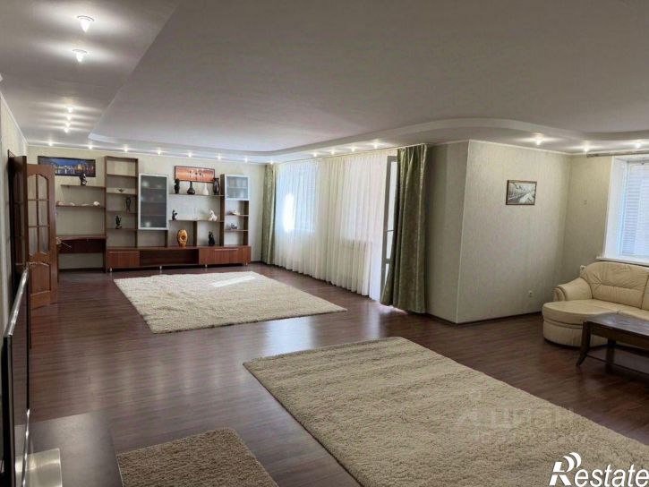 3-комн квартира Степной мкр, 3,  д. 3