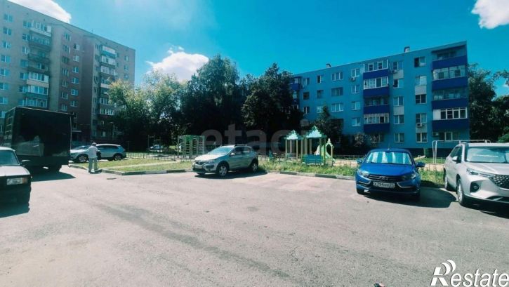 1-комн квартира мкр Молодогвардеец, 10,  д. 10