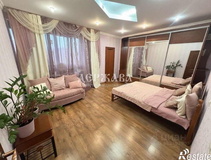4-комн квартира Олимпийский мкр, 40,  д. 40