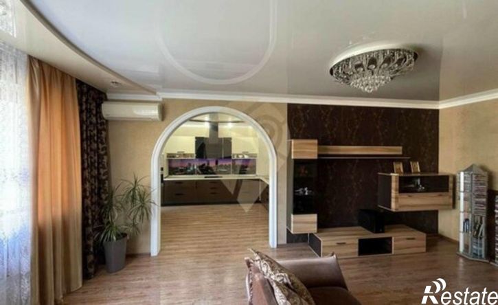 4-комн квартира Степной мкр, 24,  д. 24