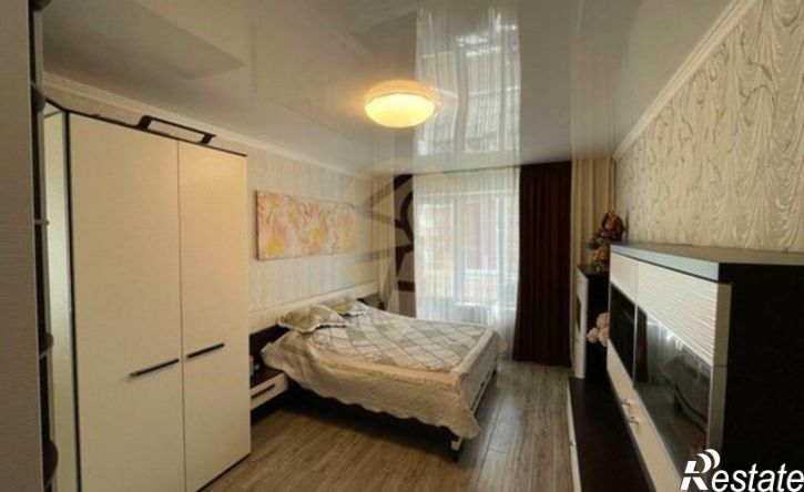 4-комн квартира Степной мкр, 24,  д. 24
