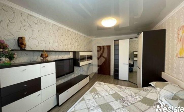4-комн квартира Степной мкр, 24,  д. 24