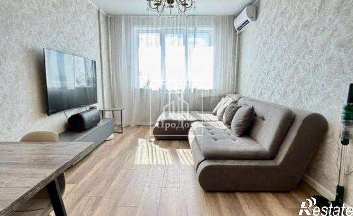 2-комн квартира микрорайон Садовые Кварталы, 1