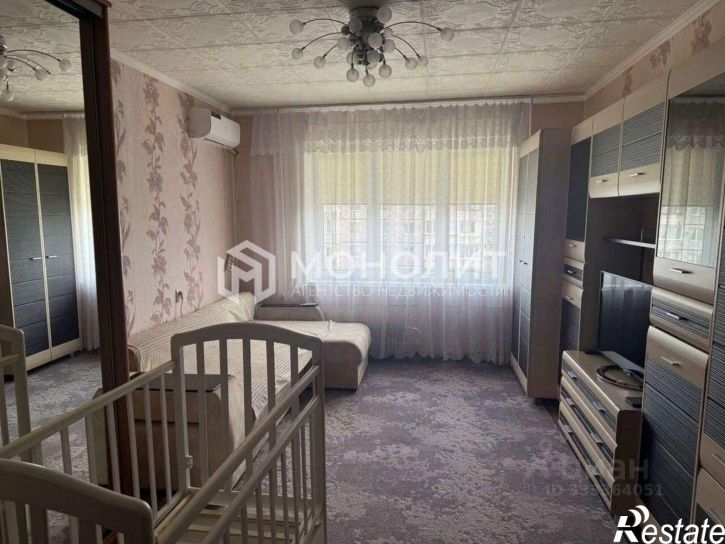 3-комн квартира Солнечный мкр, 1,  д. 1
