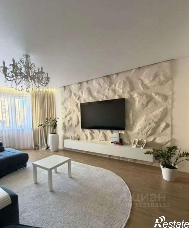 3-комн квартира Степной мкр, 25,  д. 25
