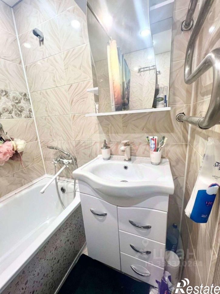 3-комн квартира мкр Жукова, 27,  д. 27
