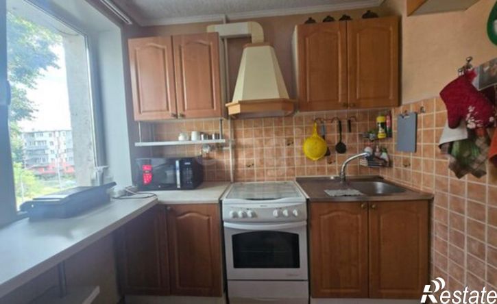 3-комн квартира мкр Приборостроитель, 17,  д. 17
