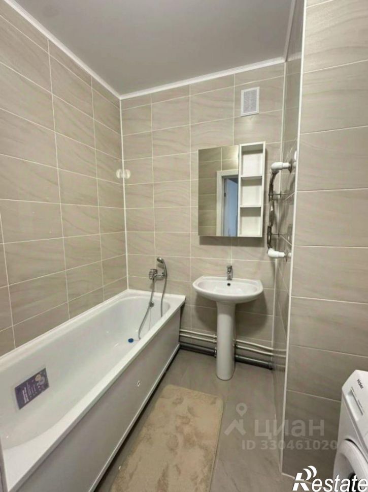 2-комн квартира Степной мкр, 35,  д. 35