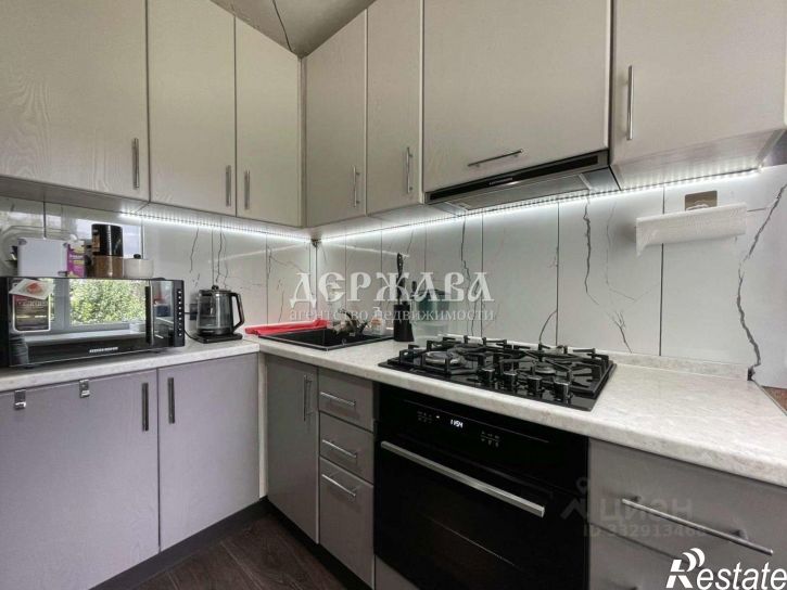3-комн квартира ул Стадионная, 12б,  д. 12б
