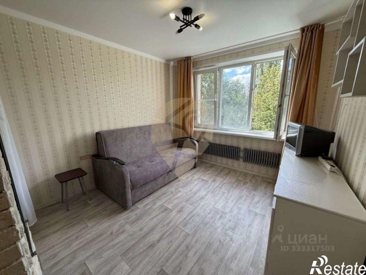 1-комн квартира мкр Молодогвардеец, 1,  д. 1