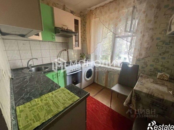 1-комн квартира мкр Горняк, 32,  д. 32