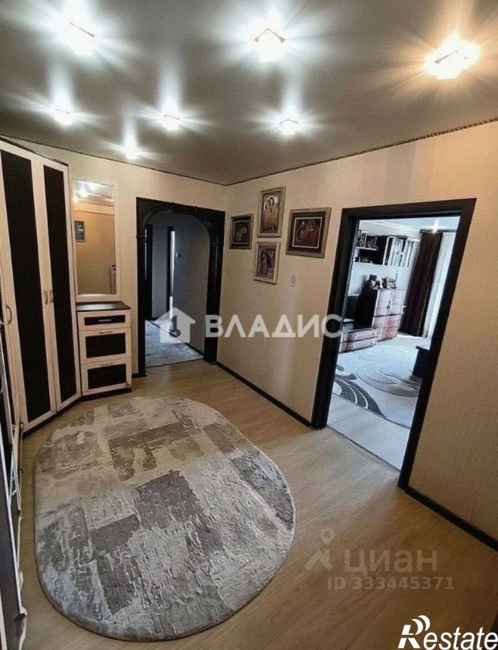 3-комн квартира мкр Макаренко, 11в,  д. 11в