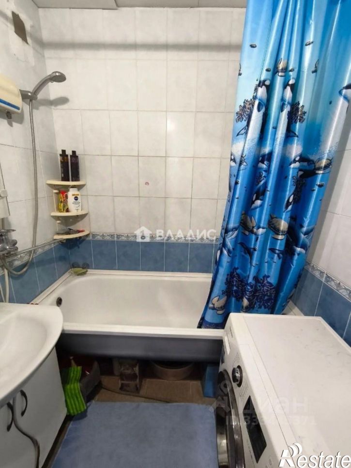 3-комн квартира мкр Макаренко, 11в,  д. 11в