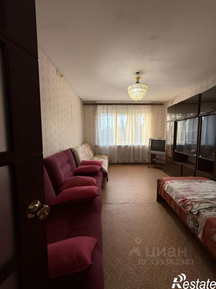 3-комн квартира мкр Буденного, 8,  д. 8