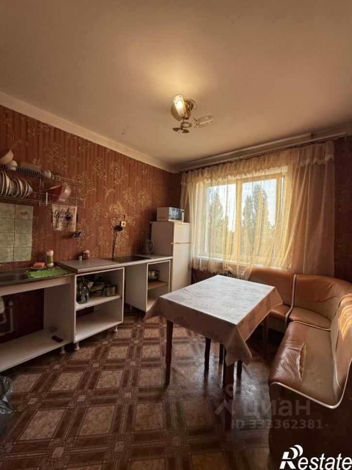 3-комн квартира мкр Буденного, 8,  д. 8