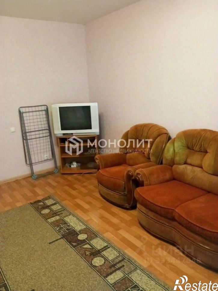1-комн квартира Степной мкр, 9,  д. 9