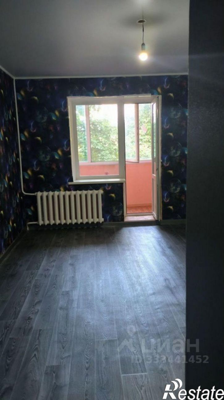 2-комн квартира мкр Углы, 18,  д. 18