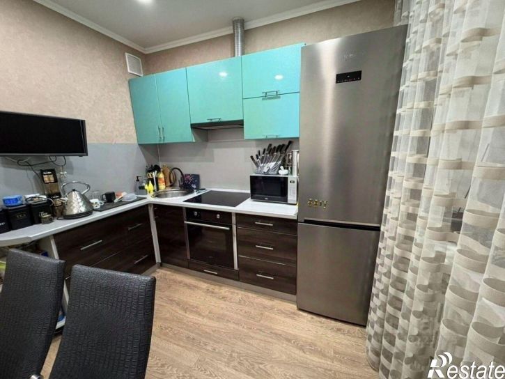2-комн квартира мкр Макаренко, 38,  д. 38