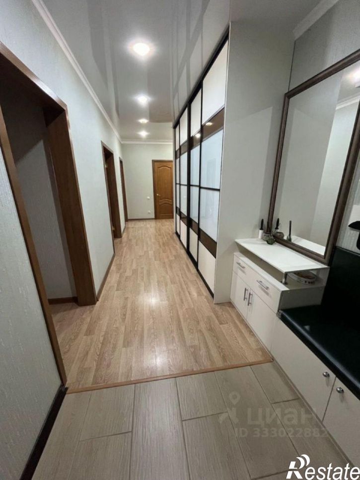 3-комн квартира Степной мкр, 18,  д. 18