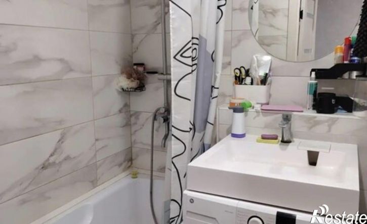 2-комн квартира мкр Жукова, 53,  д. 53