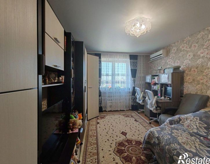 1-комн квартира мкр Макаренко, 12,  д. 12