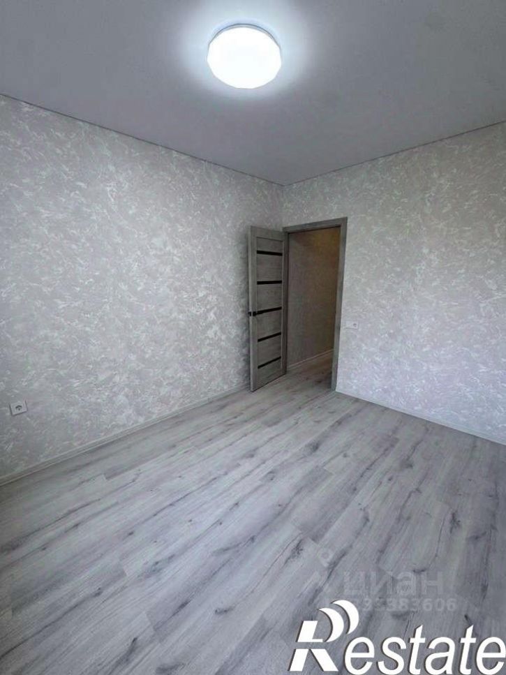 4-комн квартира мкр Жукова, 28,  д. 28