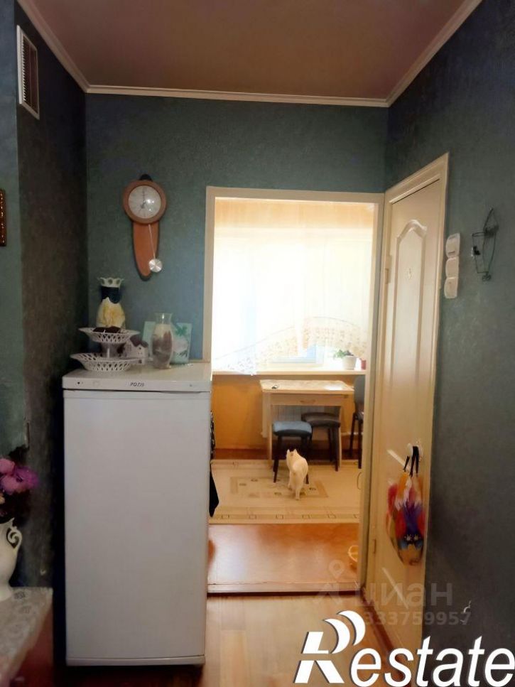 2-комн квартира мкр Макаренко, 15,  д. 15
