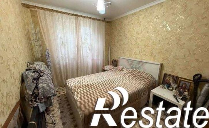 3-комн квартира микрорайон Жукова, 49