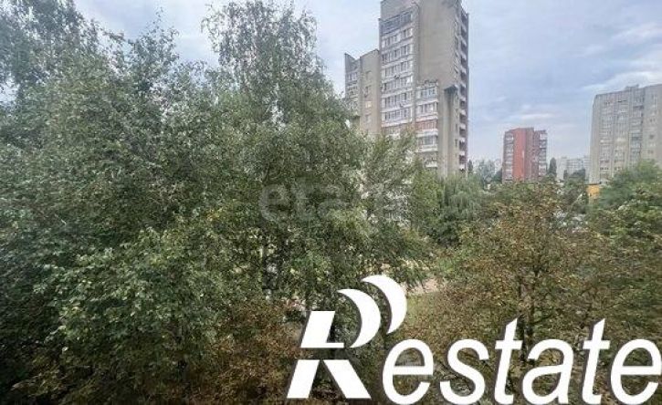 4-комн квартира микрорайон Олимпийский, 60
