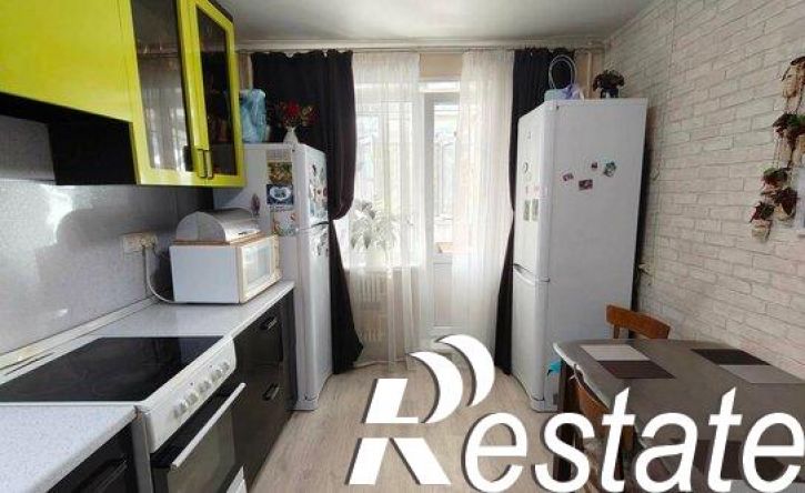 3-комн квартира микрорайон Солнечный, 6Б