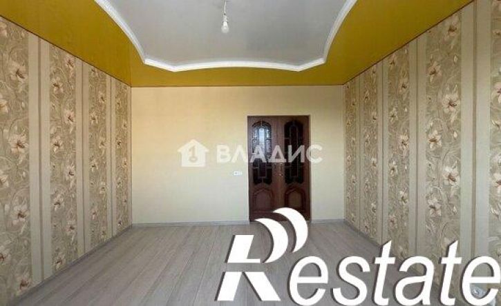 3-комн квартира мкр Молодогвардеец, 17,  д. 17