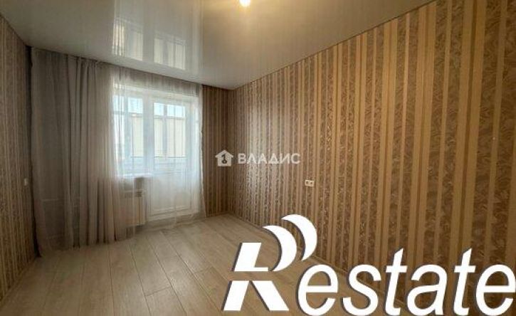 3-комн квартира мкр Молодогвардеец, 17,  д. 17