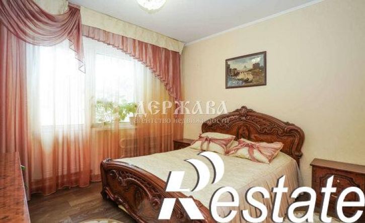 3-комн квартира мкр Королева, 3а,  д. 3а
