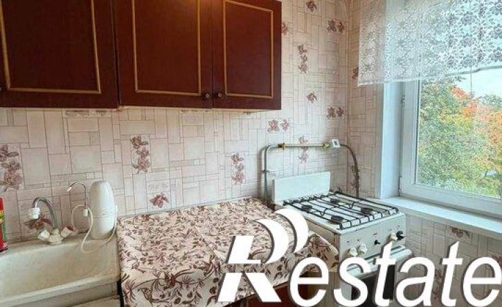 3-комн квартира мкр Лебединец, 20,  д. 20
