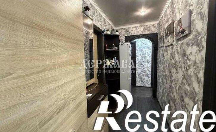 2-комн квартира мкр Лебединец, 35,  д. 35