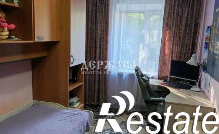 3-комн квартира мкр Лебединец, 3,  д. 3