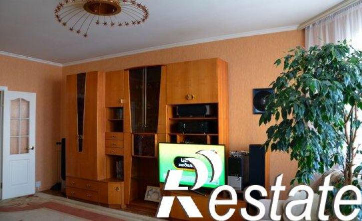 3-комн квартира Степной мкр, 24,  д. 24