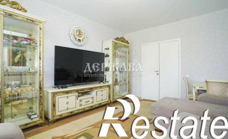 3-комн квартира Центральный мкр, 1,  д. 1