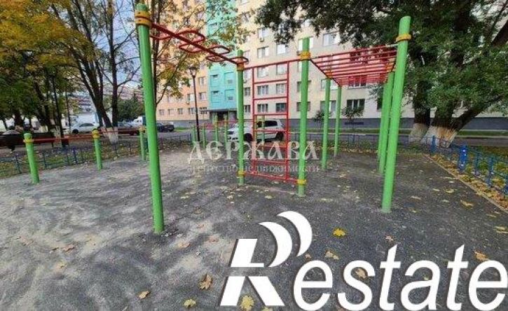 1-комн квартира мкр Молодогвардеец, 1,  д. 1