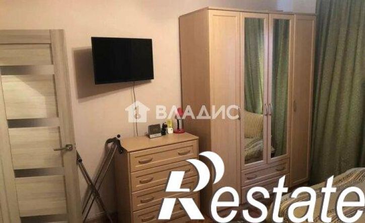 2-комн квартира мкр Зеленый Лог, 1,  д. 1