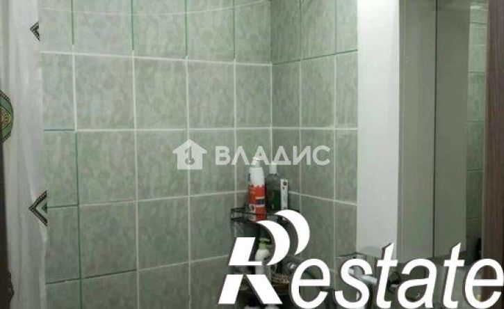 2-комн квартира мкр Зеленый Лог, 1,  д. 1