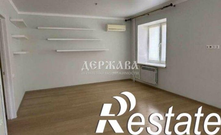 3-комн квартира Степной мкр, 24,  д. 24