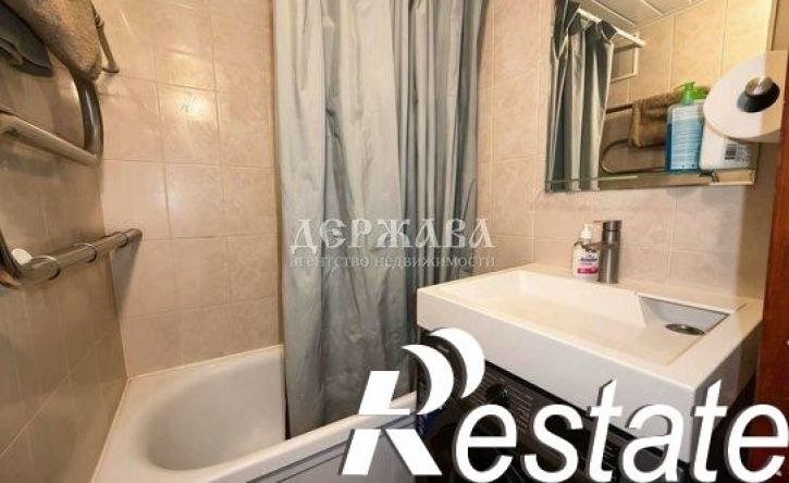 3-комн квартира Парковый мкр, 11,  д. 11