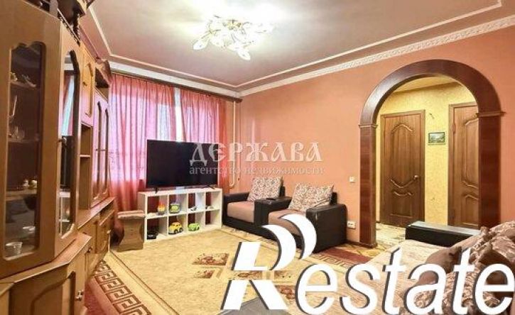 4-комн квартира мкр Буденного, 4,  д. 4