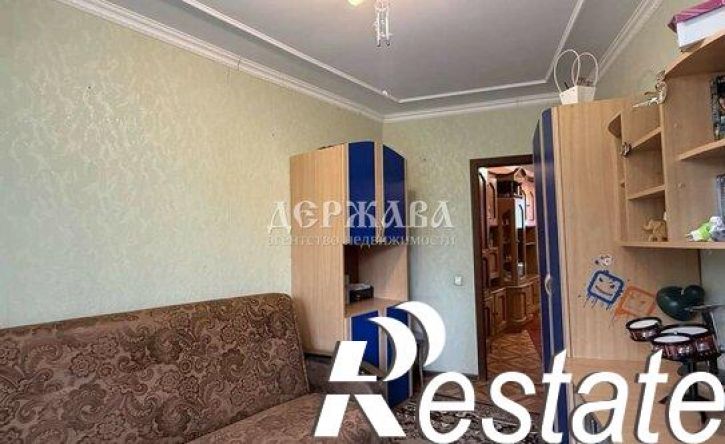 4-комн квартира мкр Буденного, 4,  д. 4