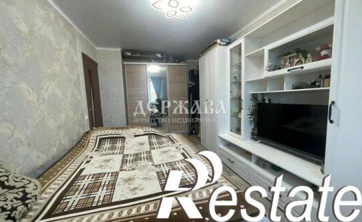 1-комн квартира мкр Лебединец, 27,  д. 27