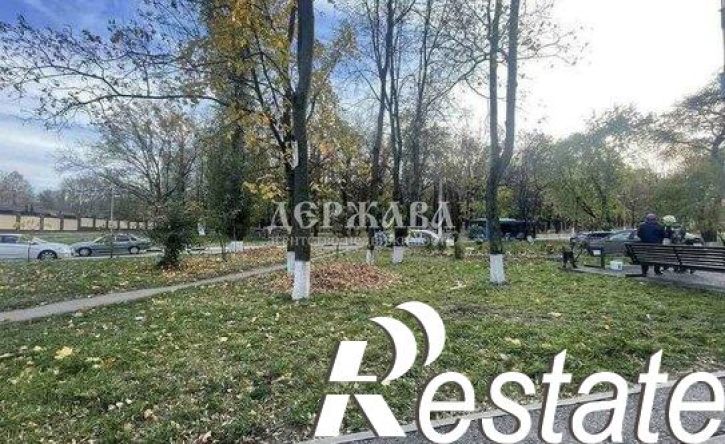 1-комн квартира мкр Лебединец, 27,  д. 27